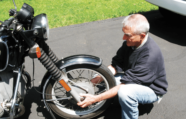 How to correctly check steering head bearings | VOCS Ltd.